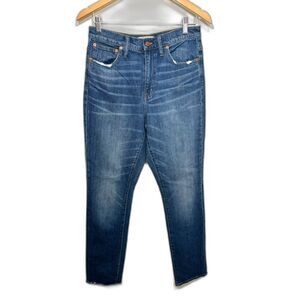 Madewell Straight Leg Jeans in Medium Blue Wash